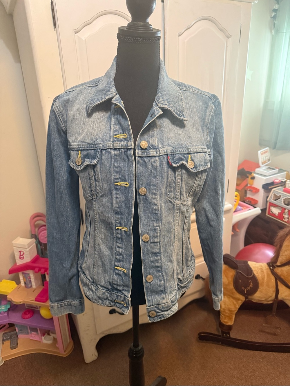 Classic Levi’s  Blue Denim Jacket - Women's
